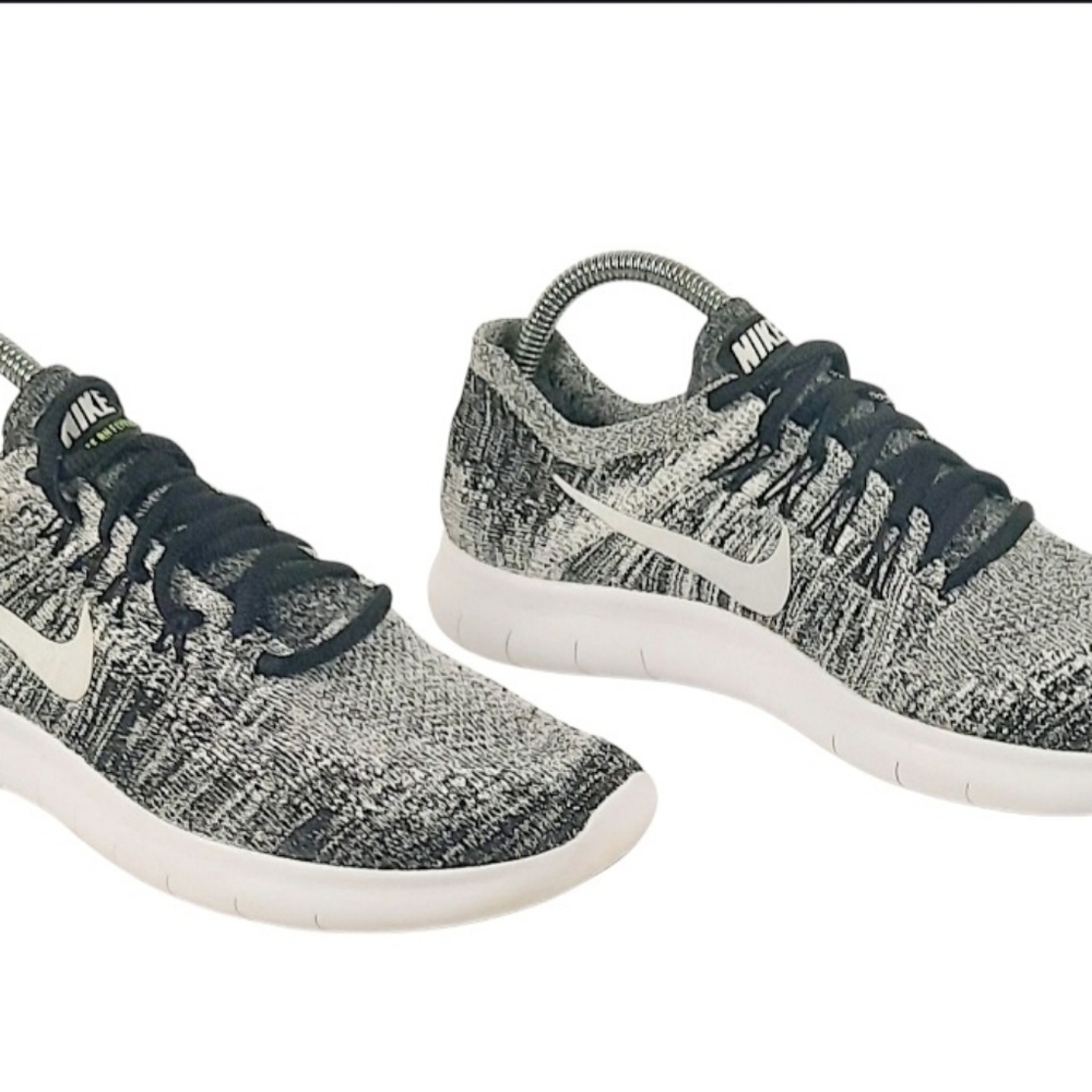 Nike Free RN Flyknit Gray Black Running Shoes Lace Up 880843-003 Size 7/ Wmn 8.5 - Picture 4 of 5